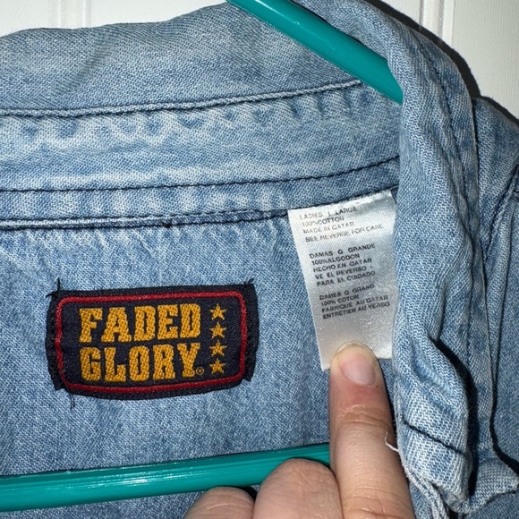 Vintage Faded Glory Denim Shirt with Sunflower Patches| Size Large - Picture 4 of 5